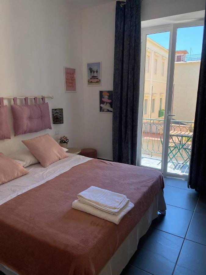 Hotel Le stanze dei desideri Caserta Esterno foto