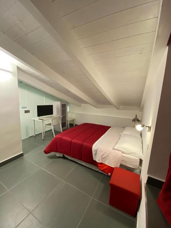 Hotel Le stanze dei desideri Caserta Esterno foto